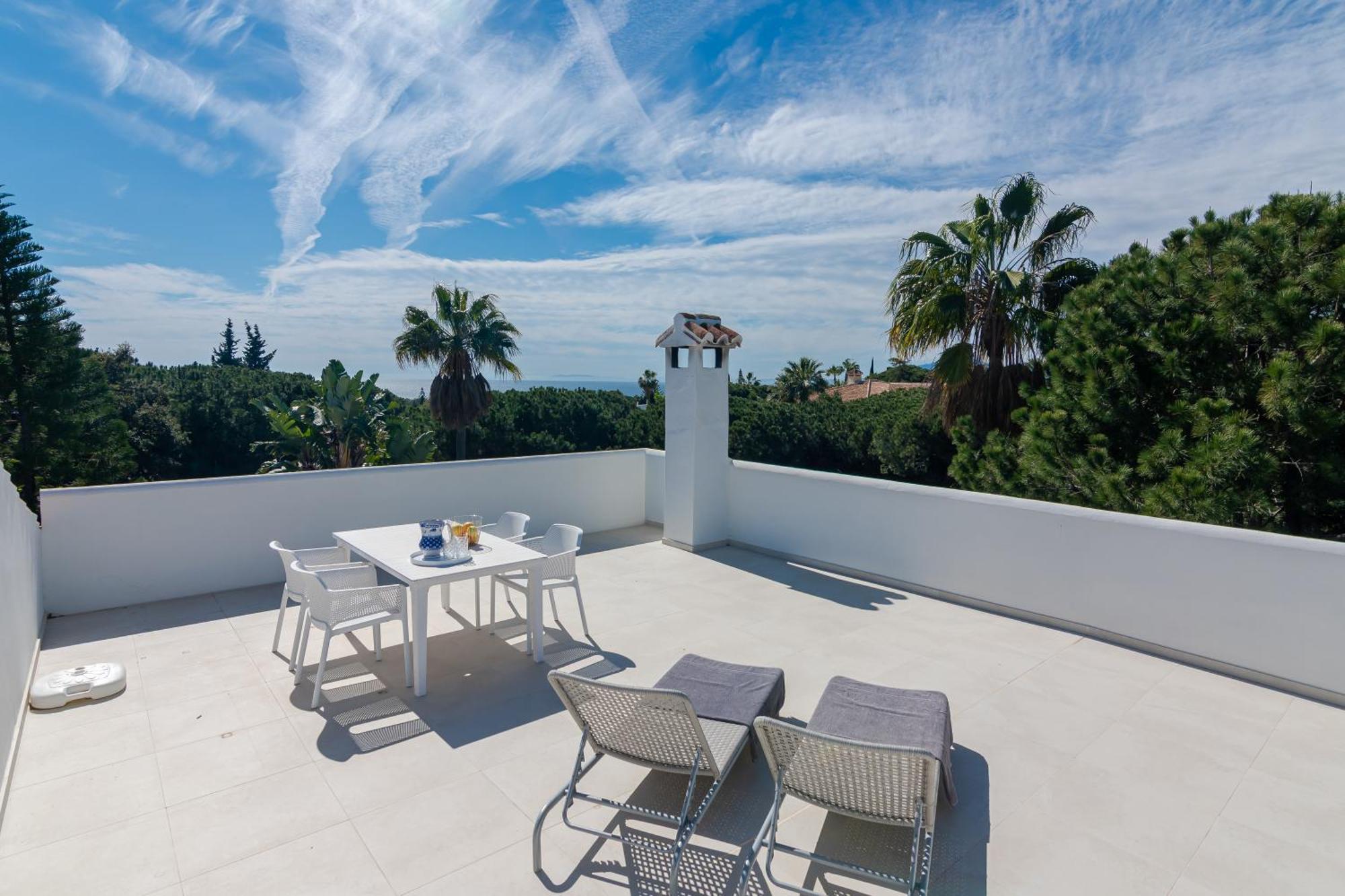 Great Villa Near Beach And מארבלה מראה חיצוני תמונה