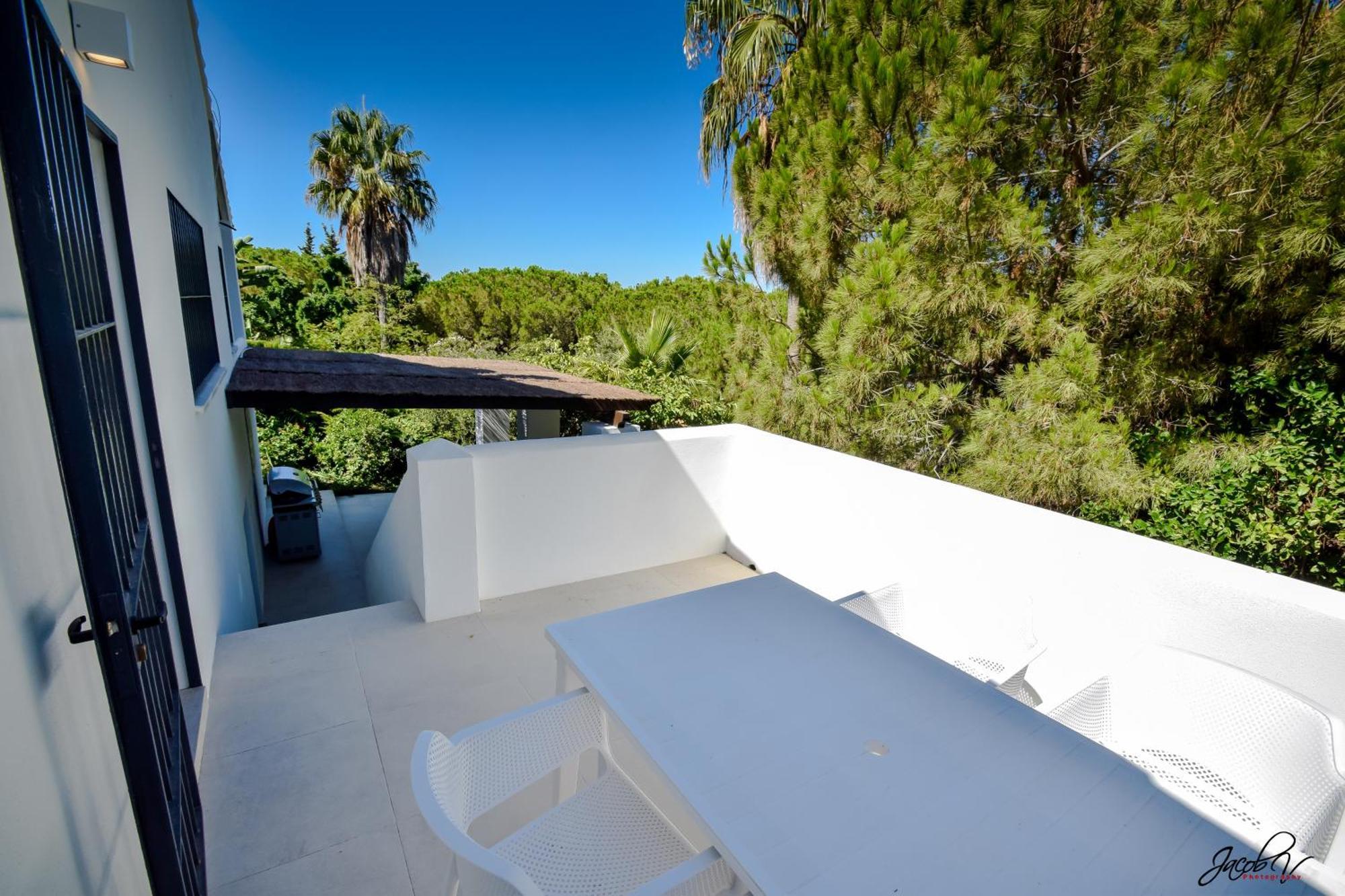 Great Villa Near Beach And מארבלה מראה חיצוני תמונה