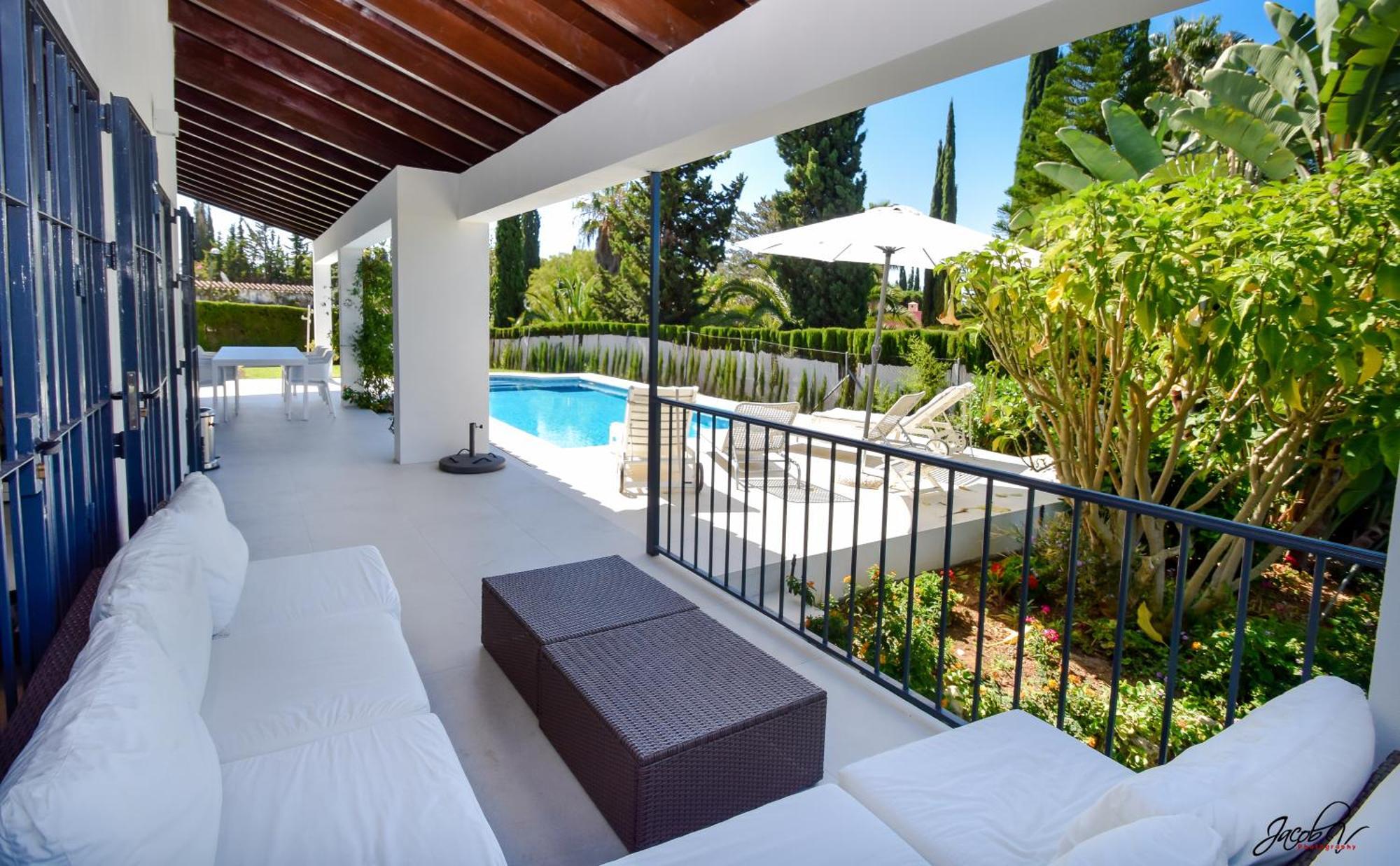 Great Villa Near Beach And מארבלה מראה חיצוני תמונה