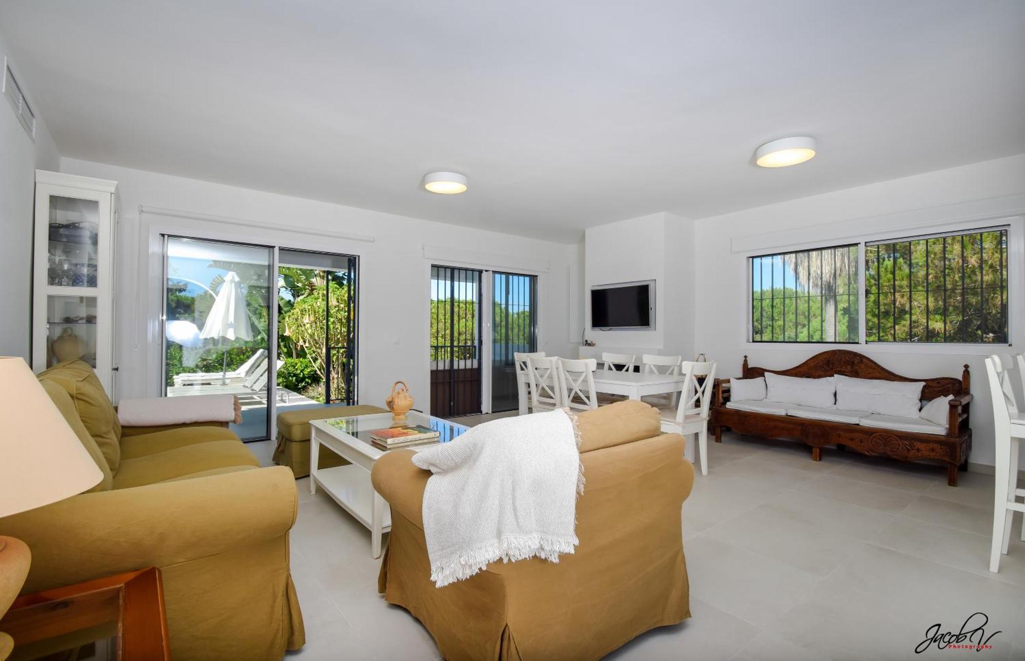Great Villa Near Beach And מארבלה מראה חיצוני תמונה